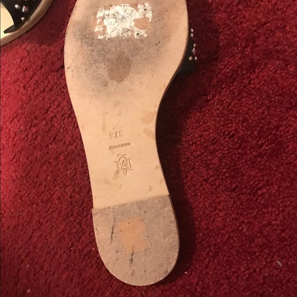 Alexander McQueen slides - Picture 3 of 5